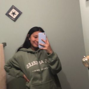 Meet your Posher, Chriscelle